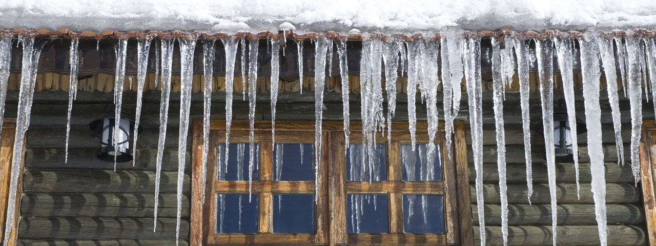 Spray foam prevents ice dams by providing proper insulation in Thorton attic spaces